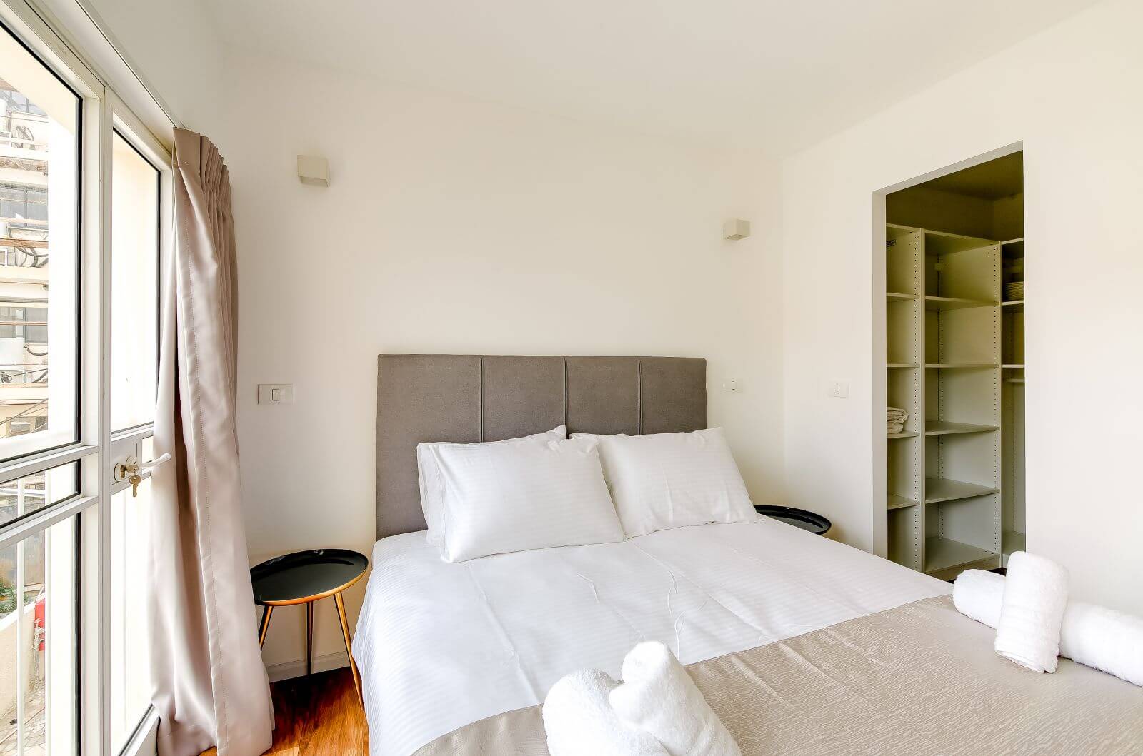 Apartment 104 - Image 7