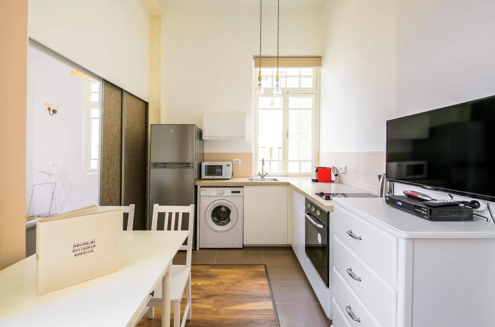 Apartment 201 - Image 5