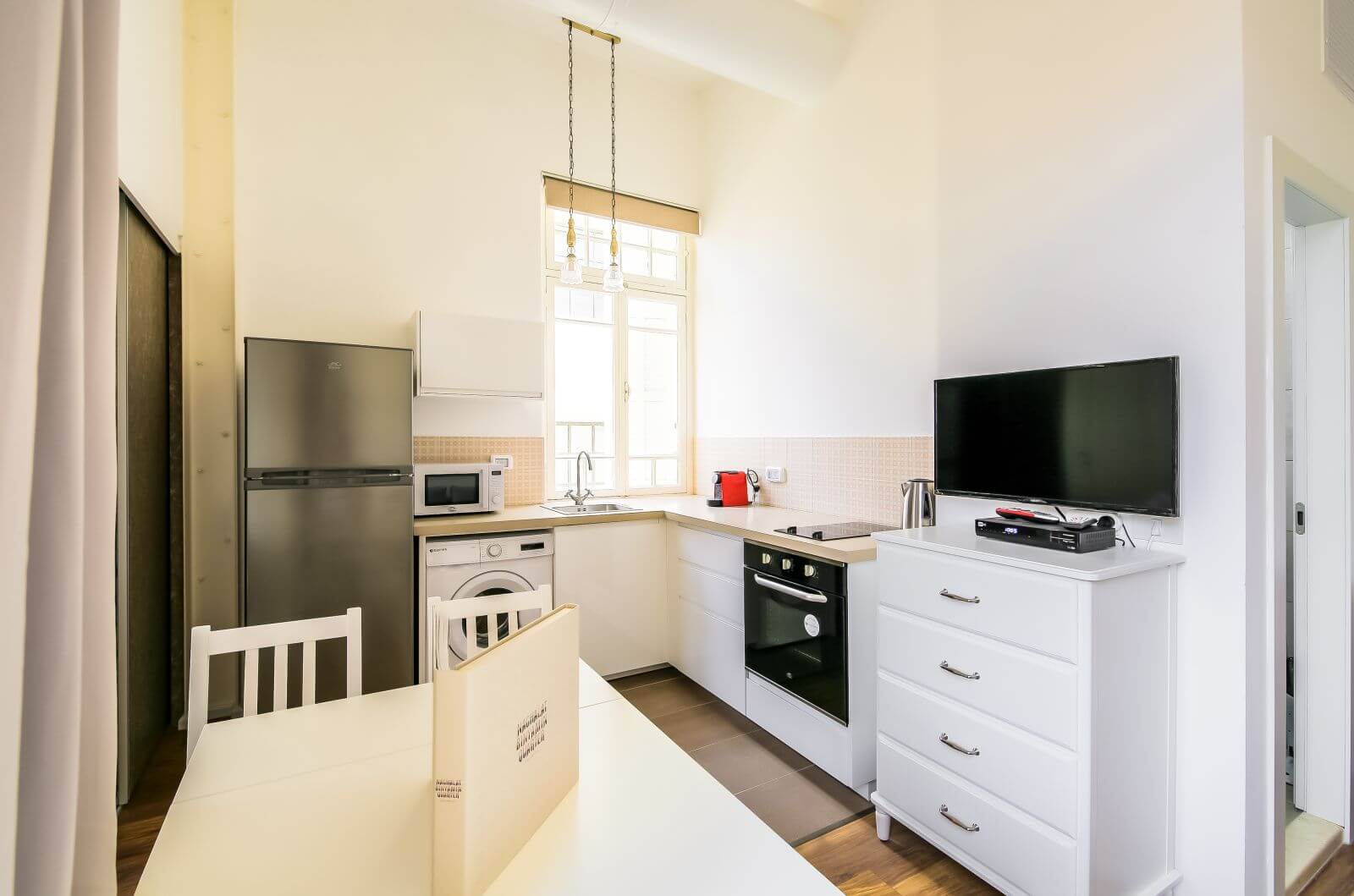 Apartment 201 - Image 6