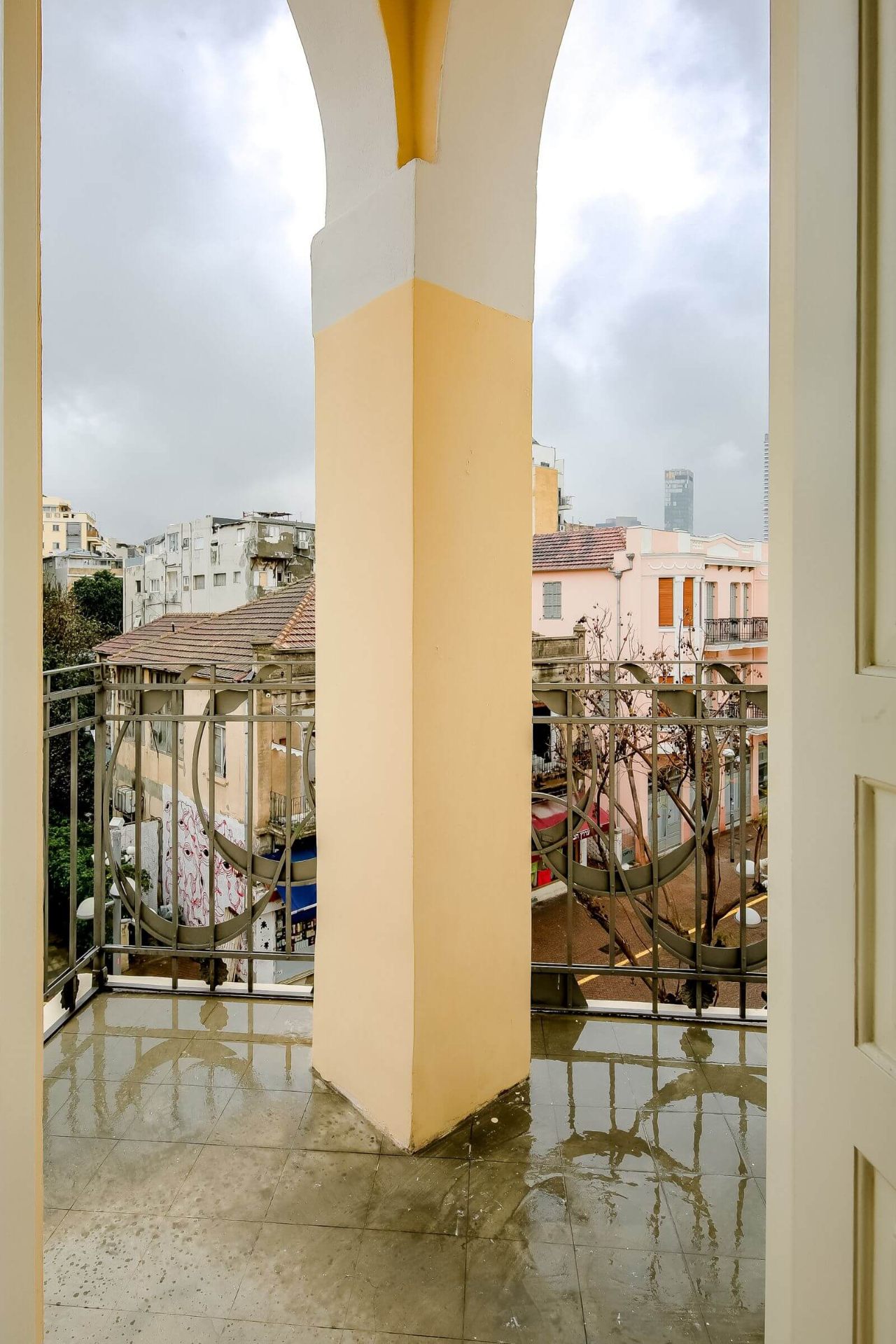 Apartment 201 - Image 9