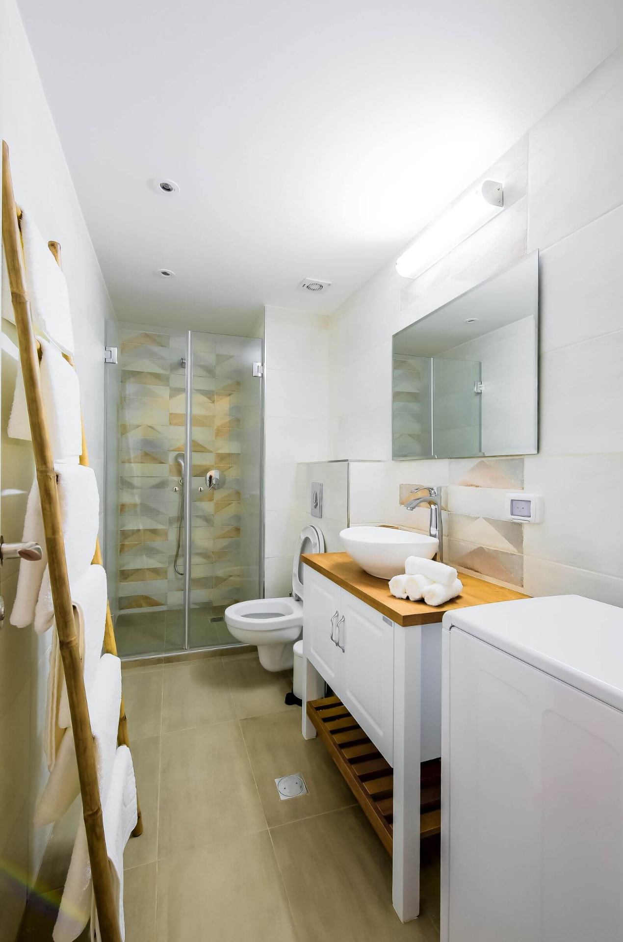 Apartment 202 - Image 10