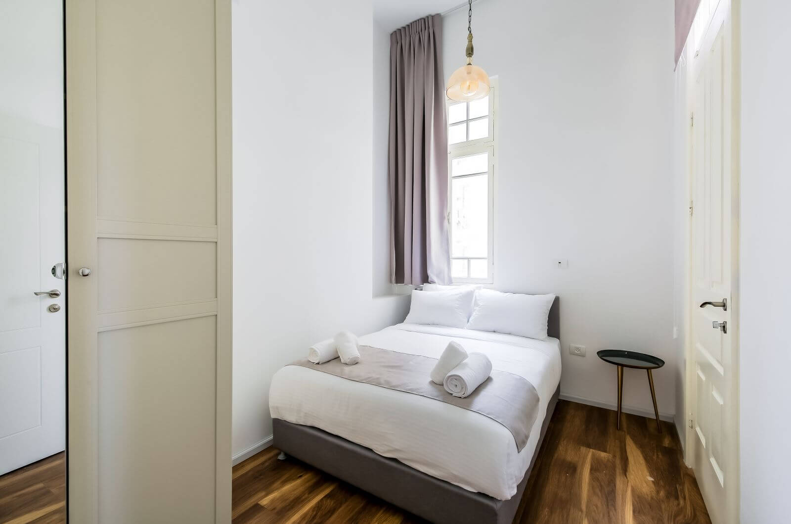 Apartment 202 - Image 13