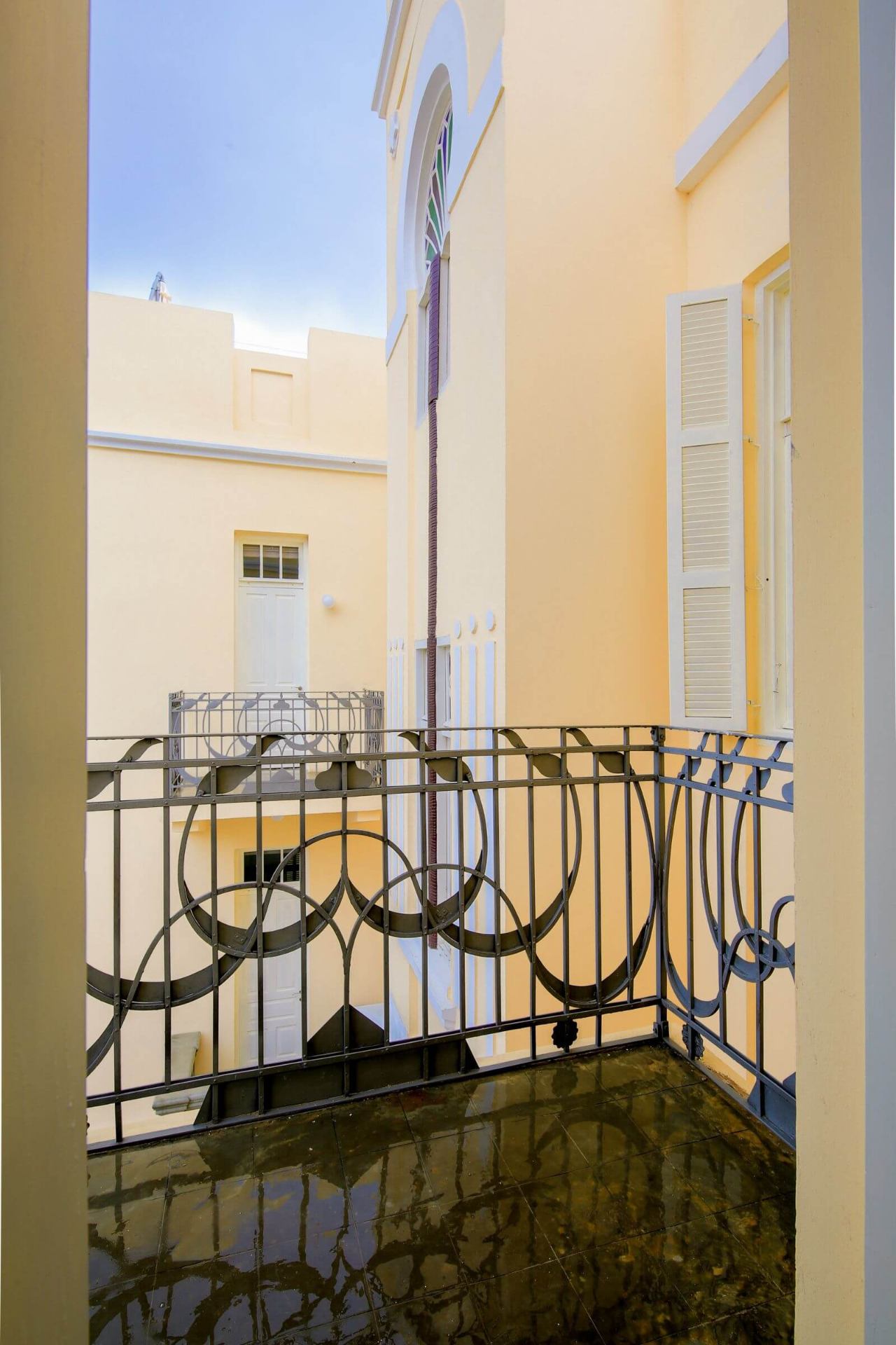 Apartment 202 - Image 7