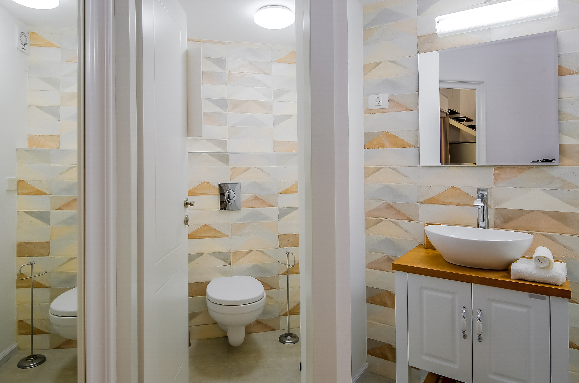 Luxurious Suite 203 - Image 8