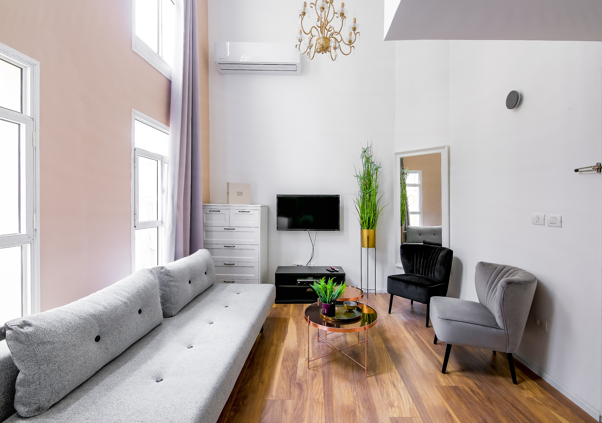 Standard Duplex Apartment 206 - Image 6