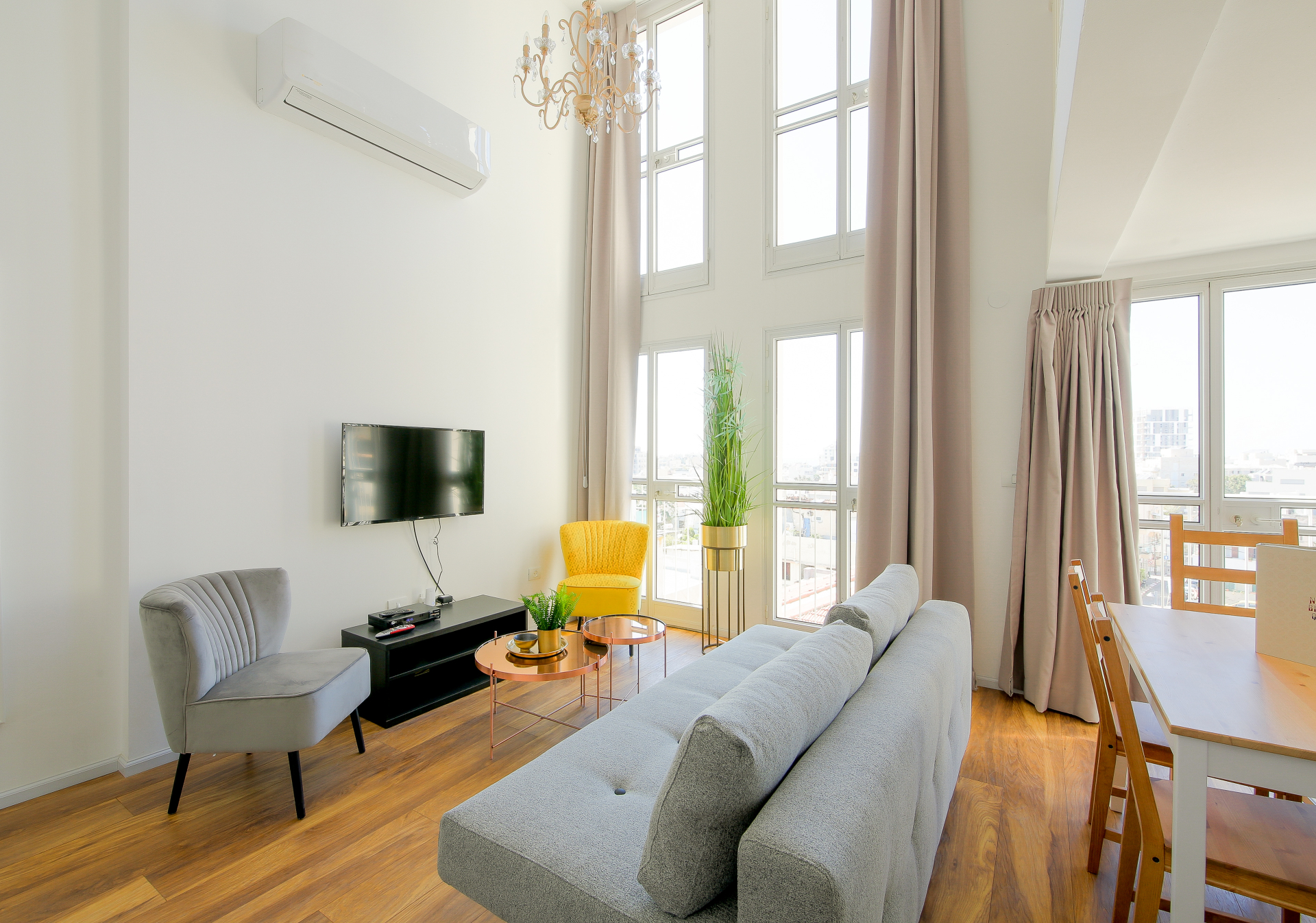 Duplex Apartment 302 - Gallery 3