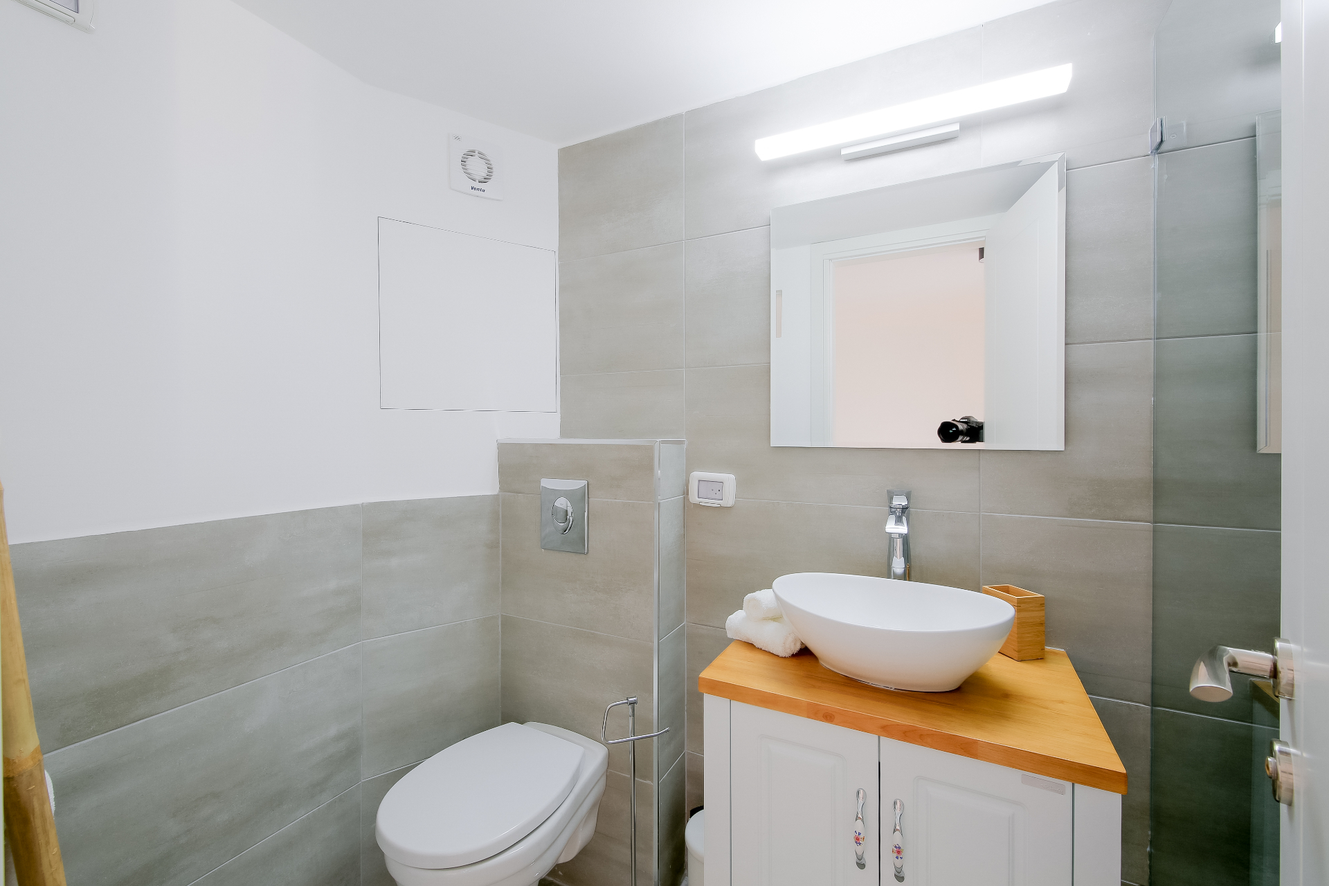 Superior Duplex Apartment 303 - Gallery 6